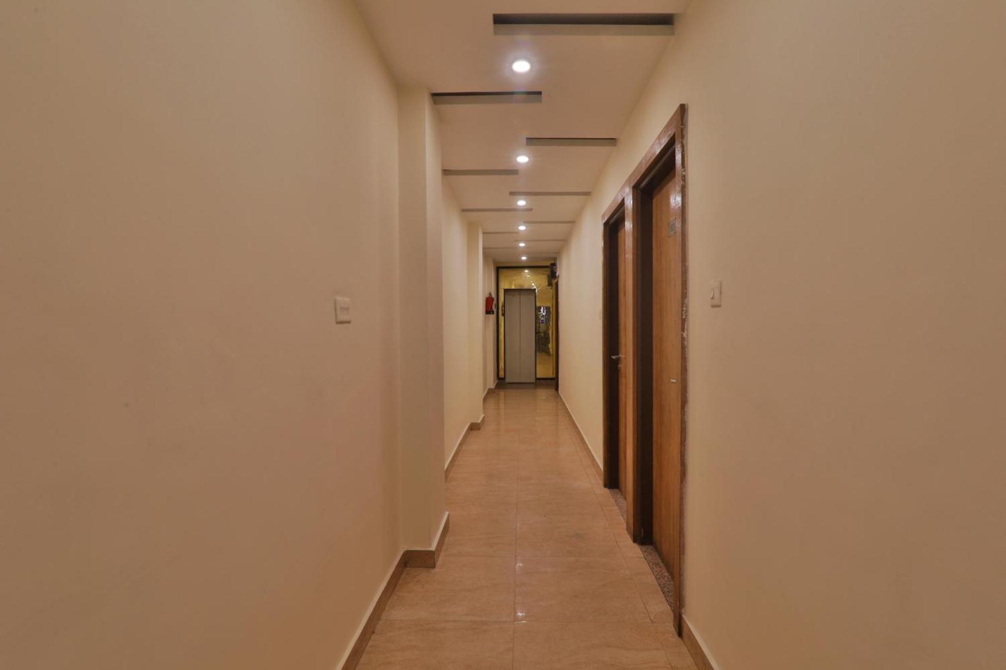 Hotel Janki Inn Sigra 2 Km From Kashi Vishwanath Dham Varanasi Exterior foto
