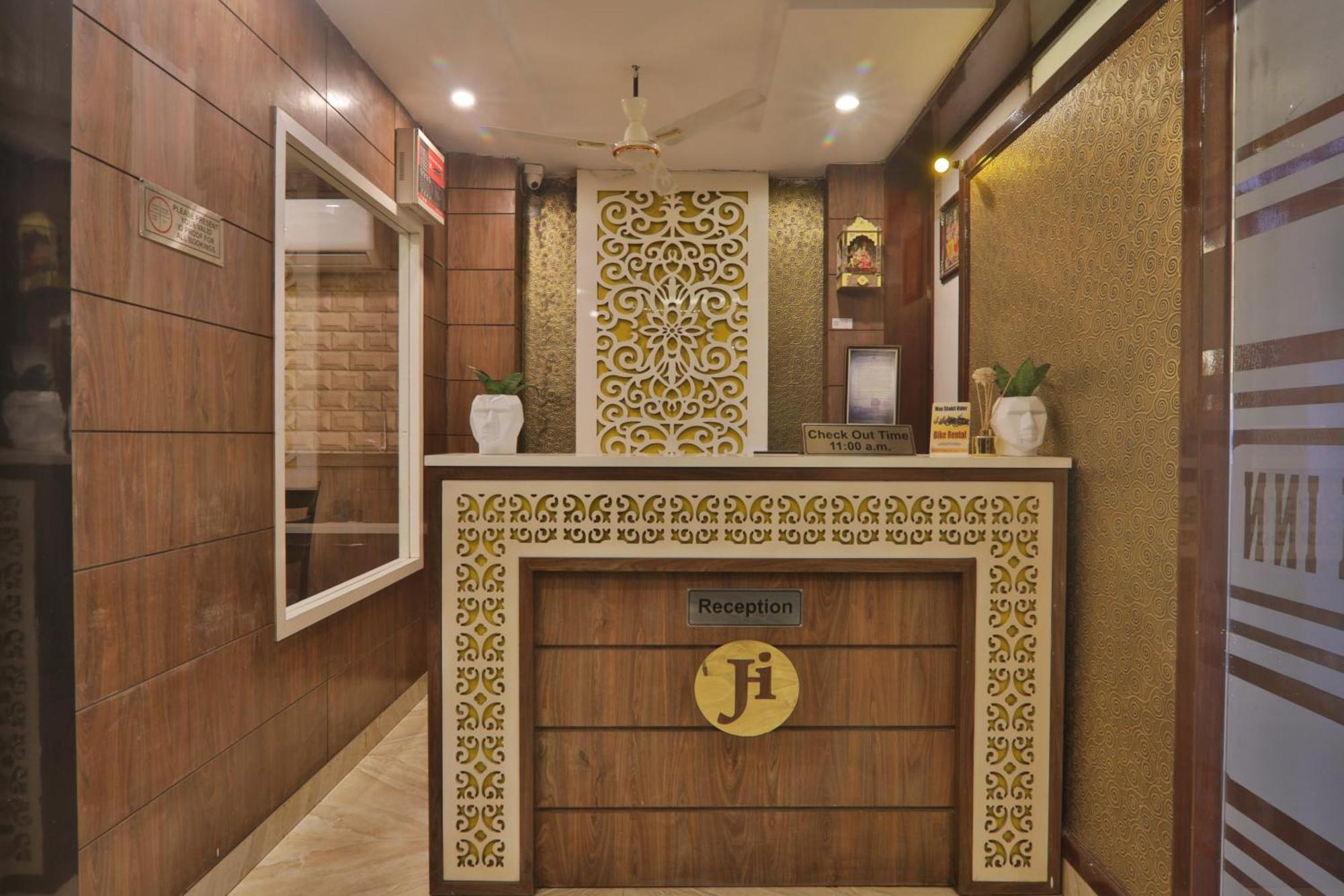 Hotel Janki Inn Sigra 2 Km From Kashi Vishwanath Dham Varanasi Exterior foto