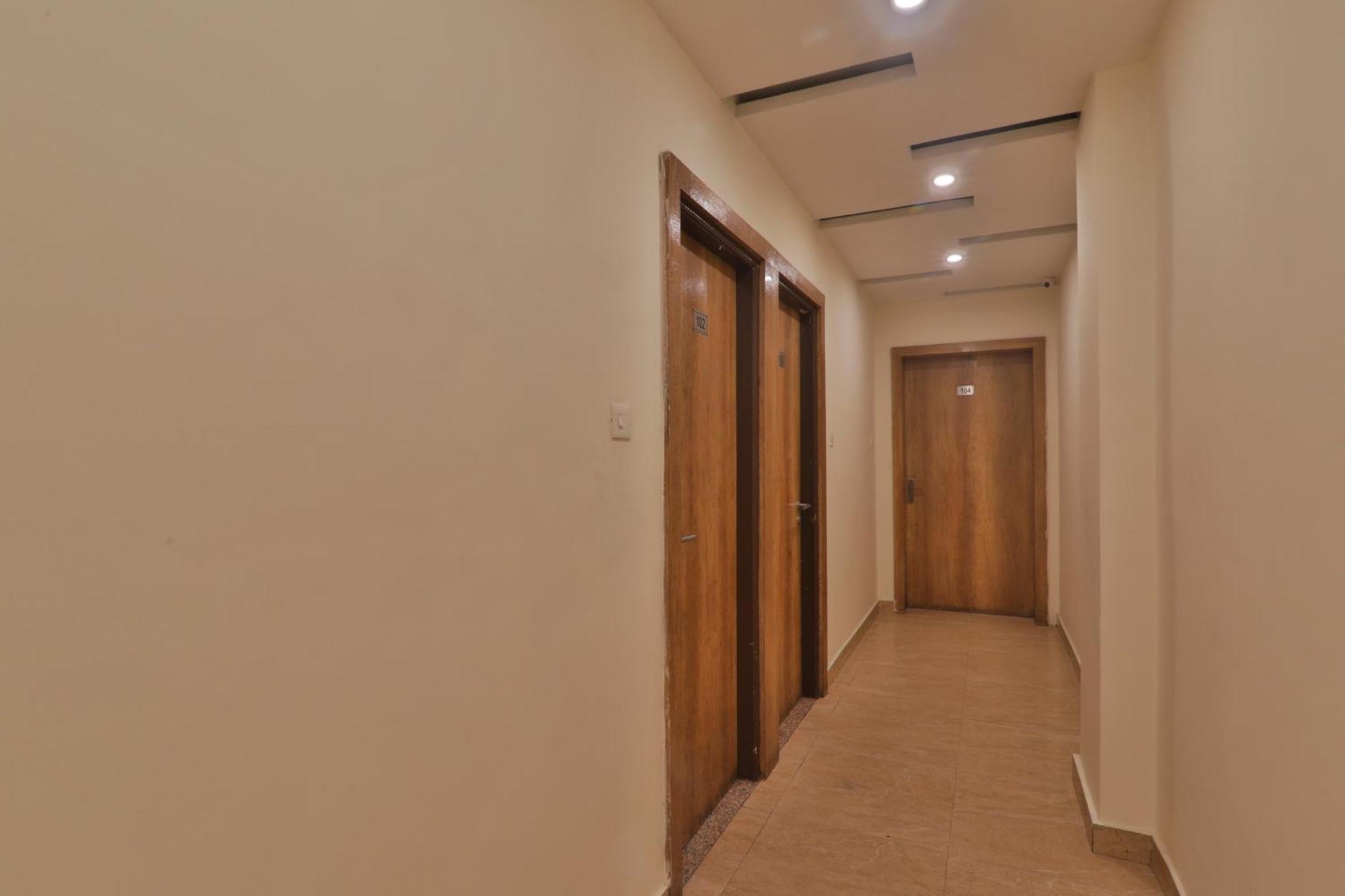 Hotel Janki Inn Sigra 2 Km From Kashi Vishwanath Dham Varanasi Exterior foto